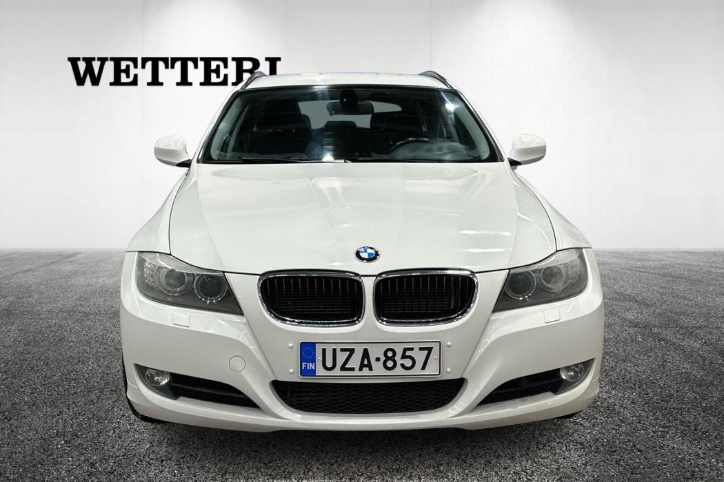 BMW 320 2012