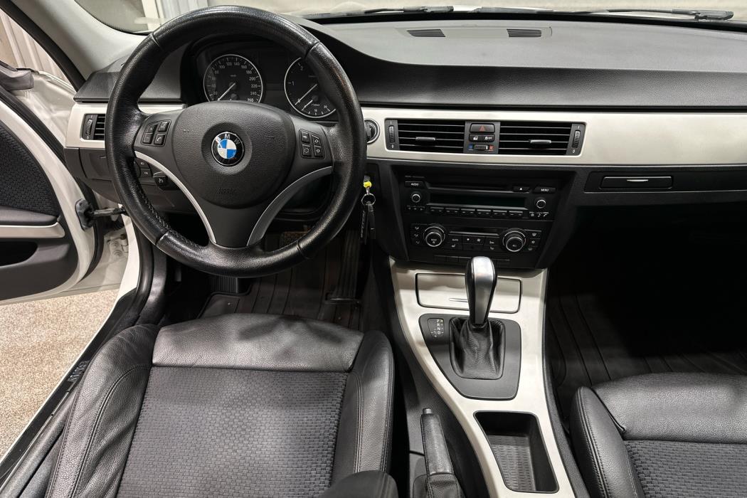 BMW 320 2012