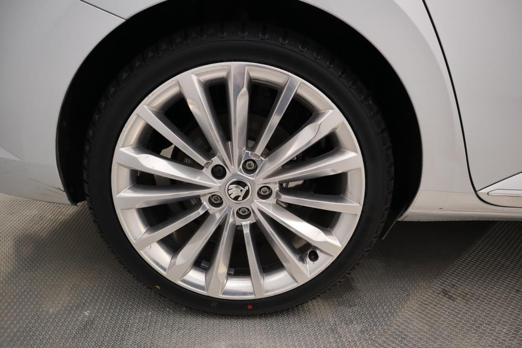 SKODA Superb 2021