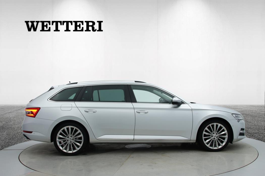 SKODA Superb 2021