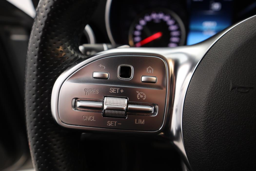 MERCEDES-BENZ C 2020