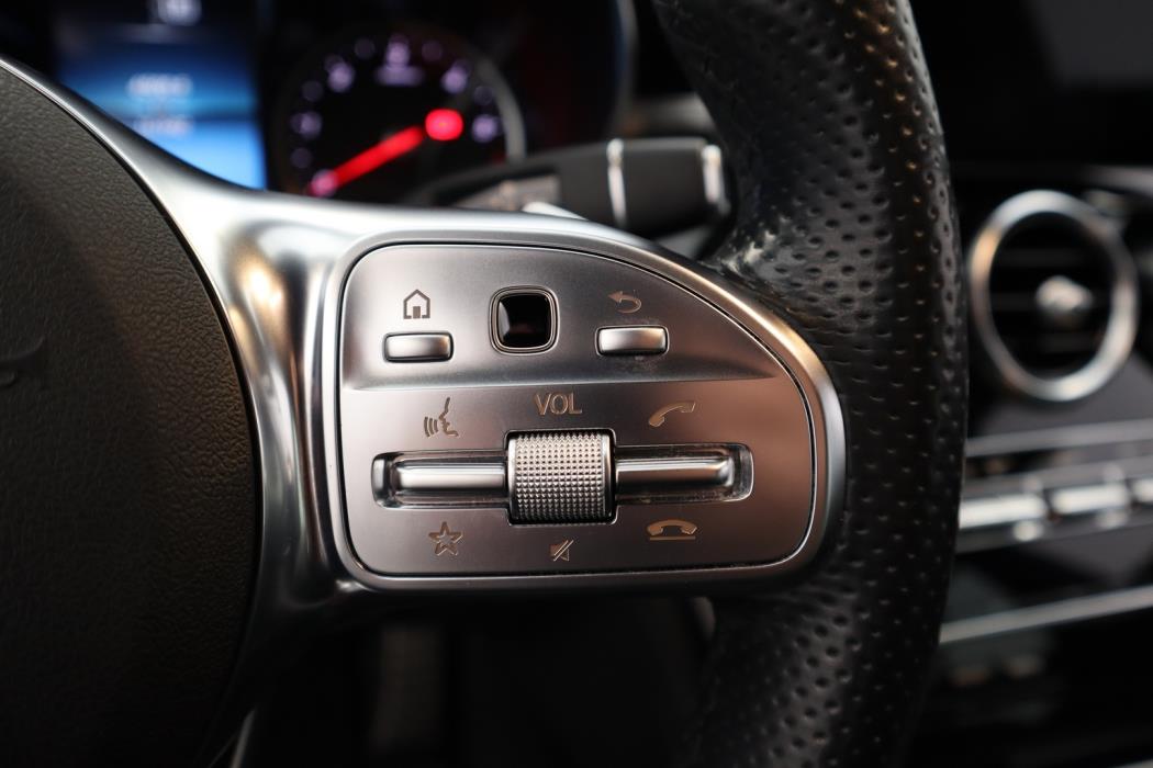 MERCEDES-BENZ C 2020