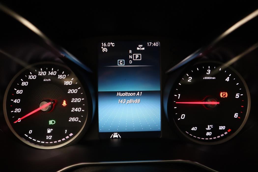 MERCEDES-BENZ C 2020