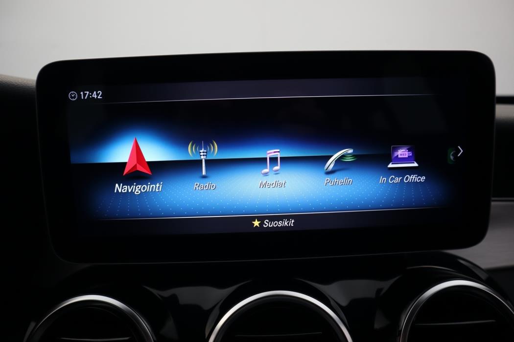 MERCEDES-BENZ C 2020