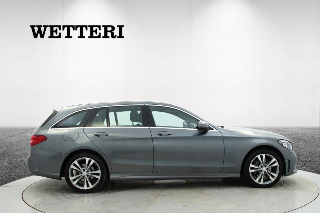MERCEDES-BENZ C 2020