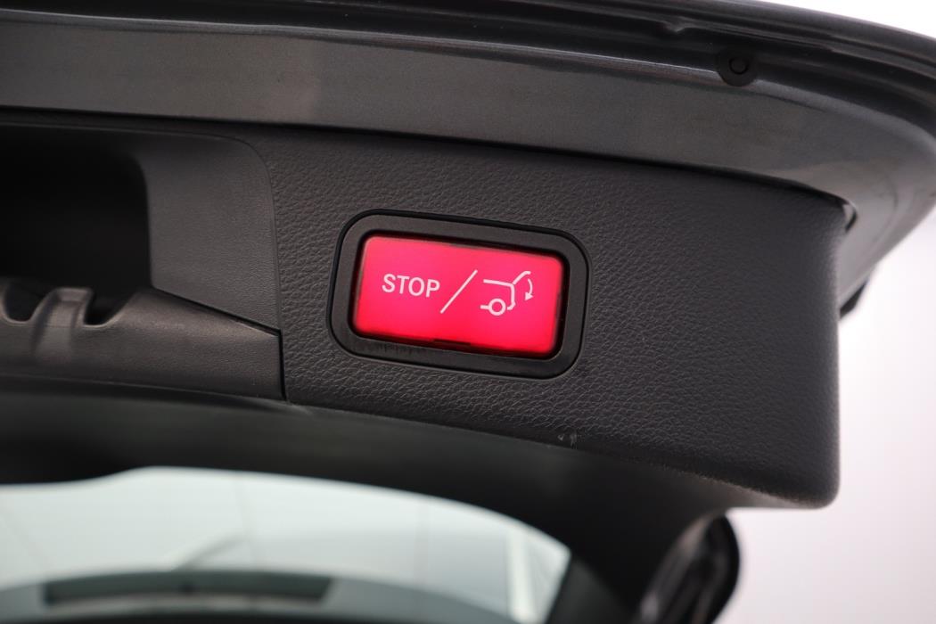 MERCEDES-BENZ C 2020