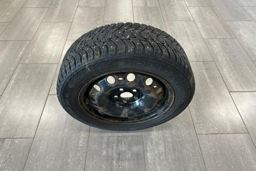 VOLKSWAGEN Polo 2013