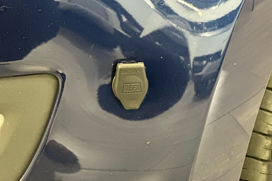 VOLKSWAGEN Polo 2013