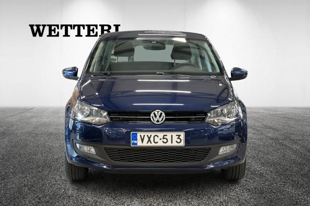 VOLKSWAGEN Polo 2013