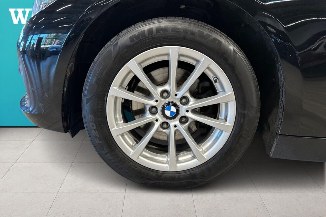 BMW 318 2018