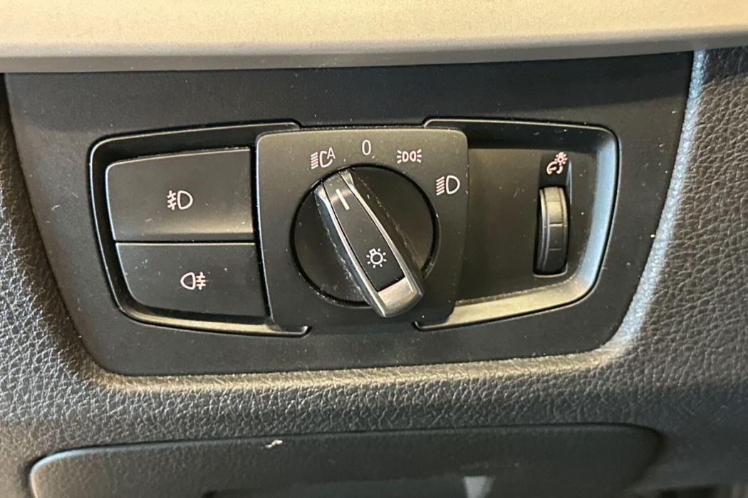 BMW 318 2018