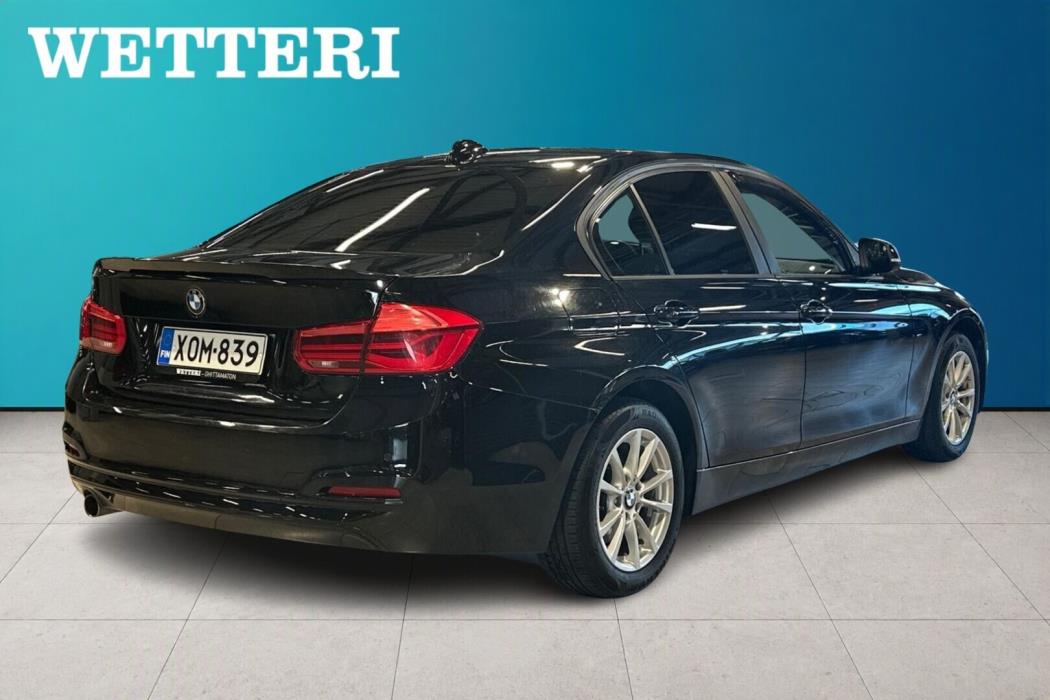 BMW 318 2018