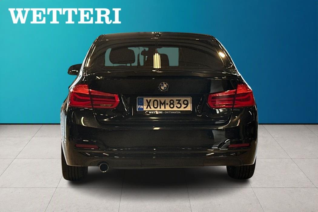 BMW 318 2018