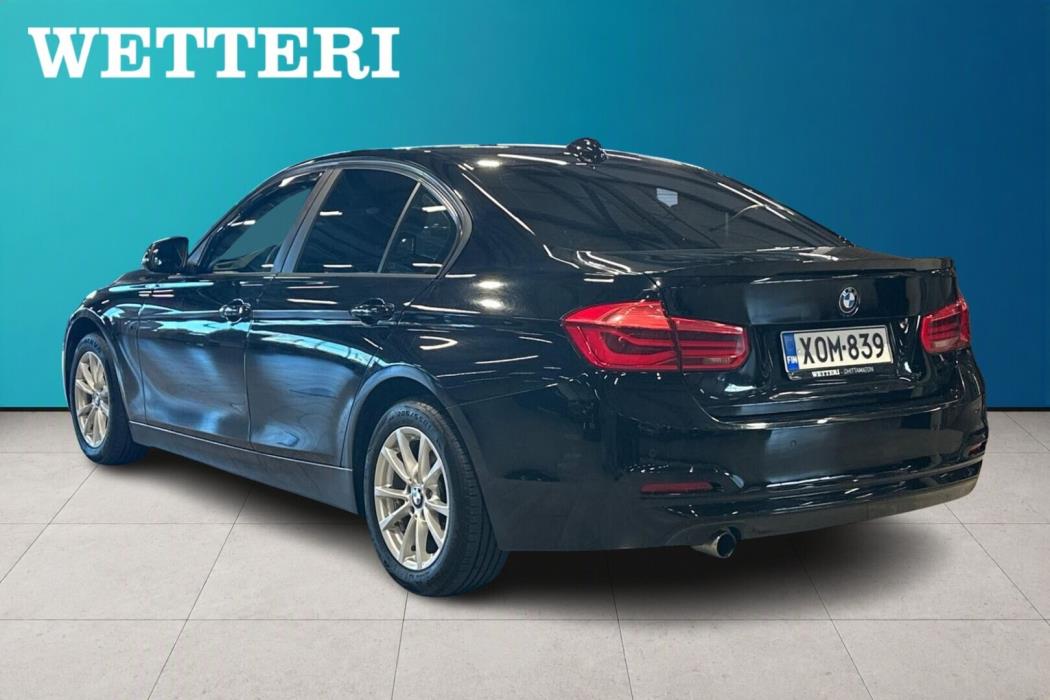 BMW 318 2018