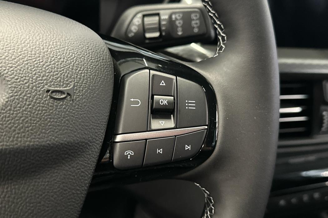 FORD Kuga 2026