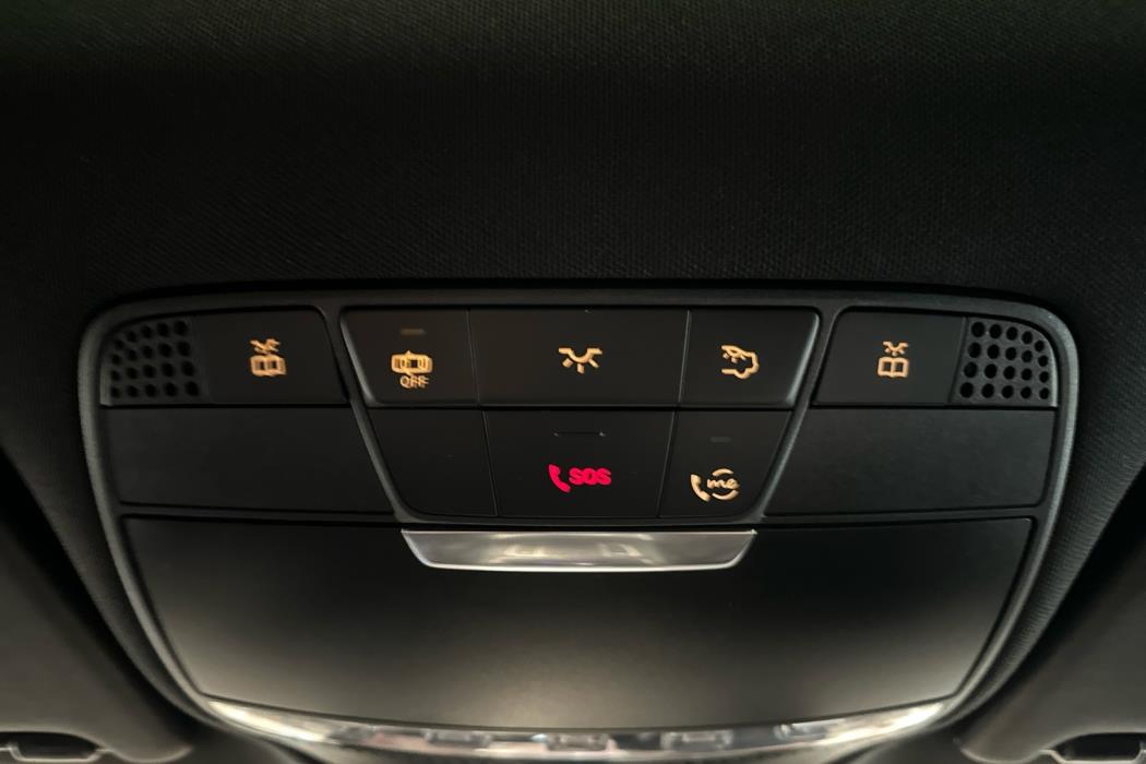 MERCEDES-BENZ GLC 2021