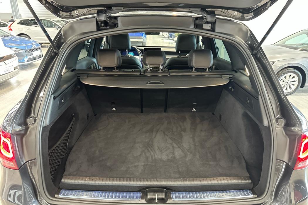 MERCEDES-BENZ GLC 2021