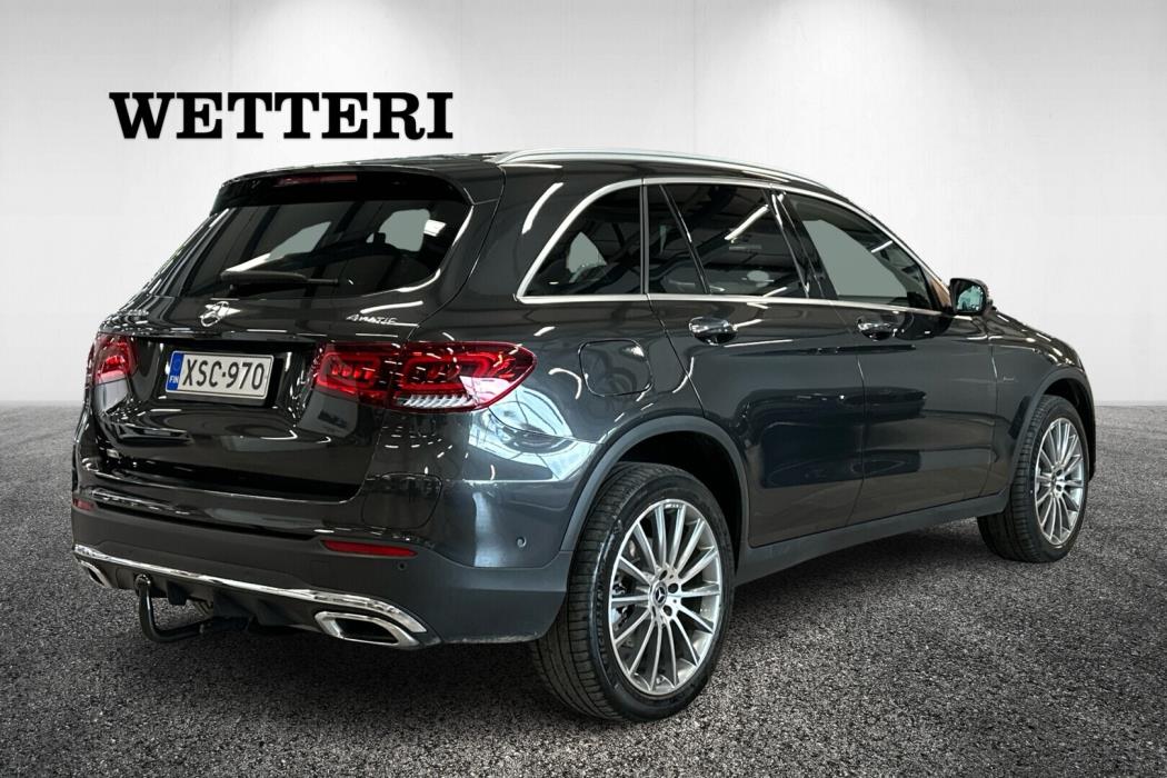 MERCEDES-BENZ GLC 2021