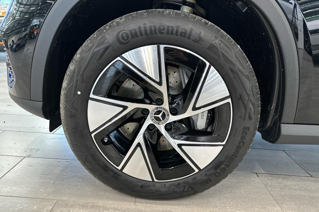 MERCEDES-BENZ GLC 2024