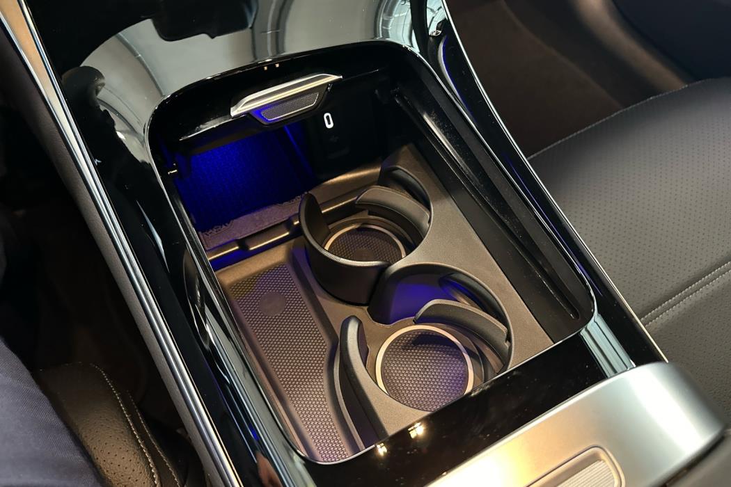 MERCEDES-BENZ GLC 2024