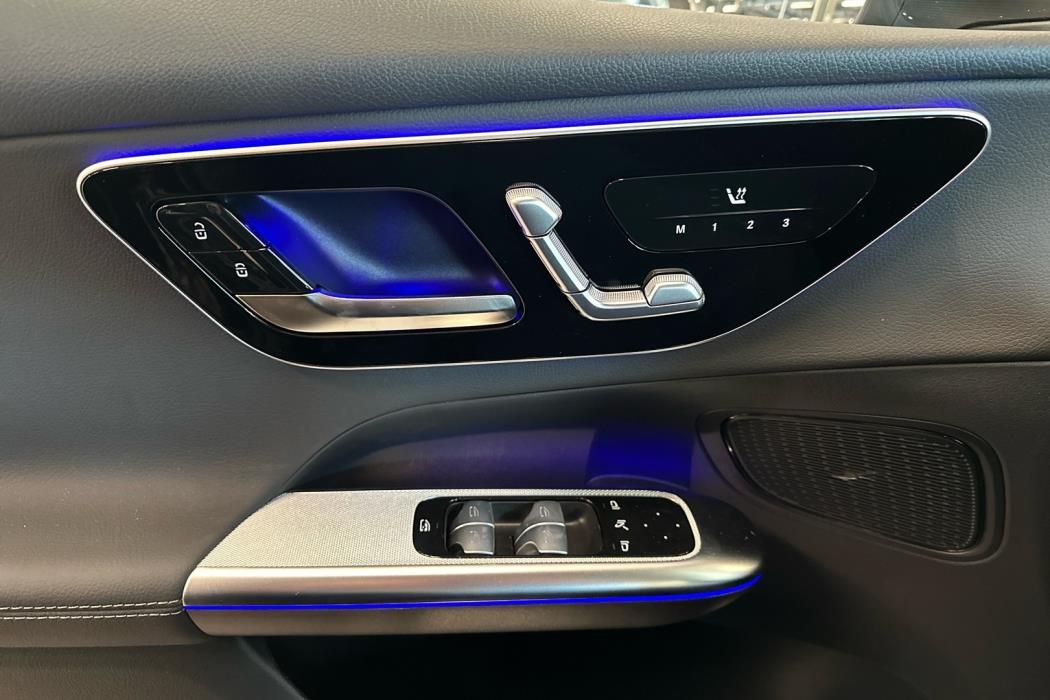 MERCEDES-BENZ GLC 2024