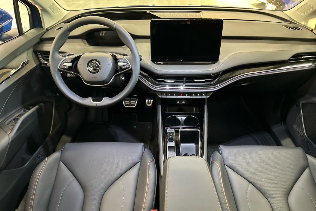 SKODA Enyaq 2025