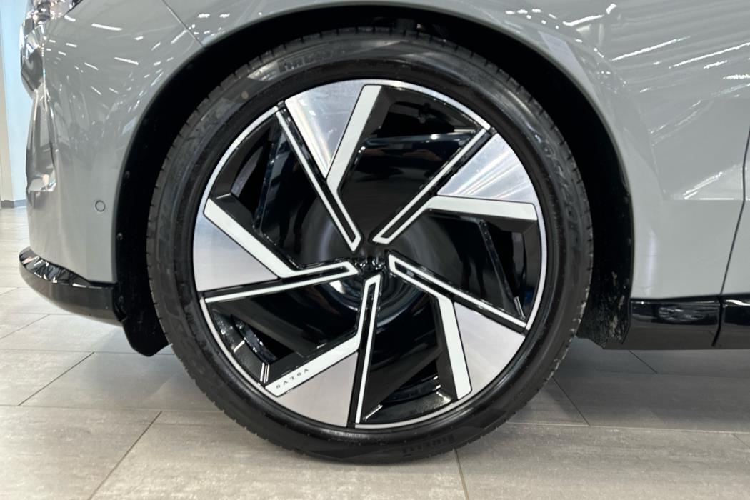 VOLVO EX90 2026