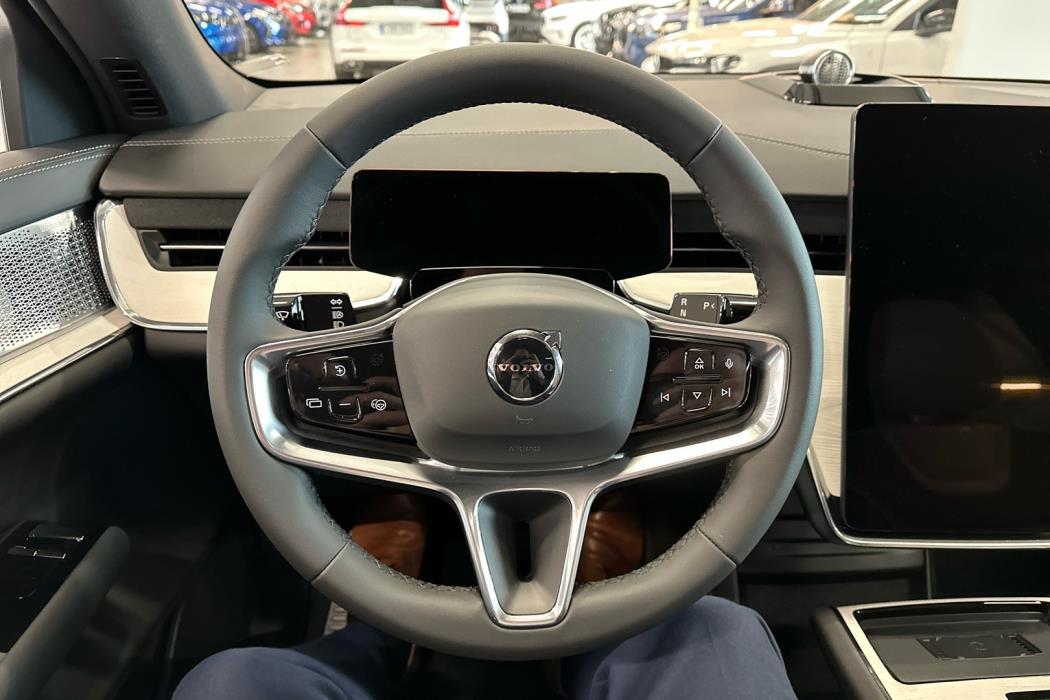 VOLVO EX90 2026