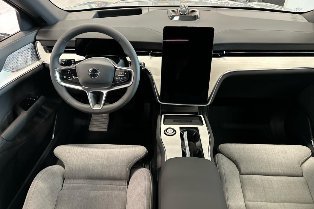 VOLVO EX90 2026