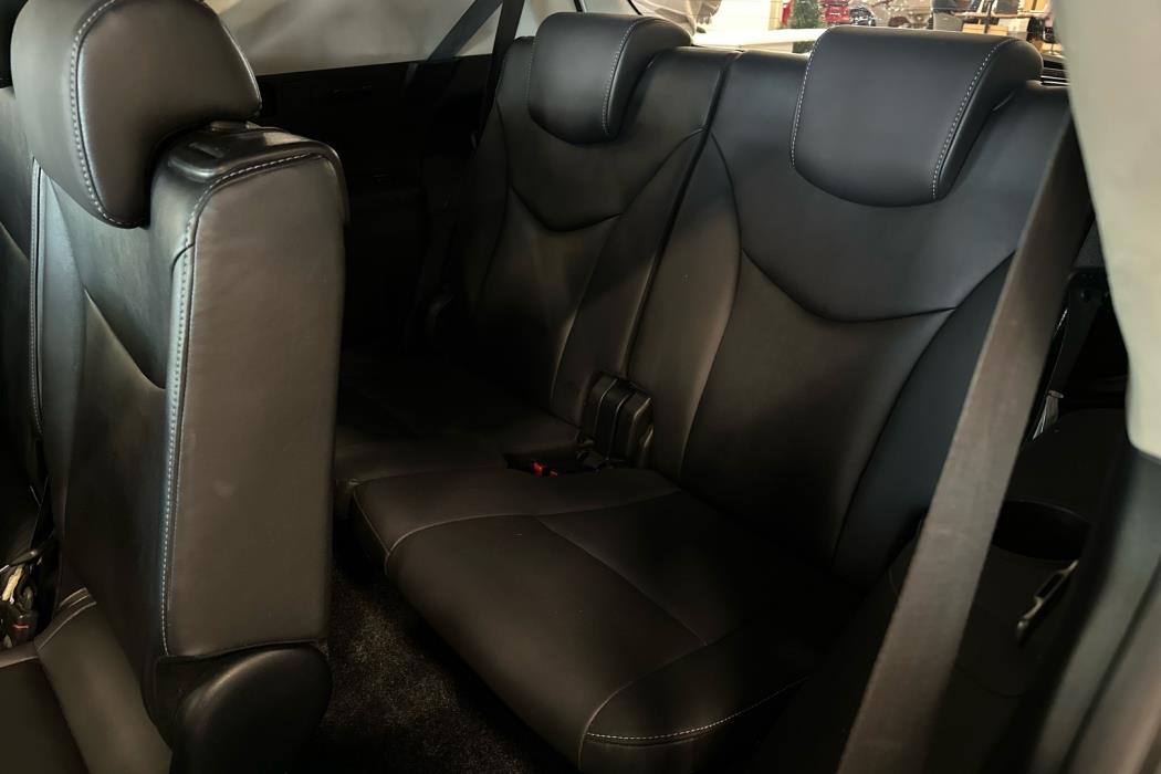 TOYOTA Prius+ 2019