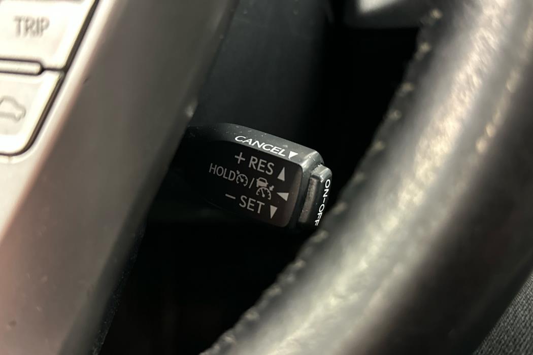 TOYOTA Prius+ 2019