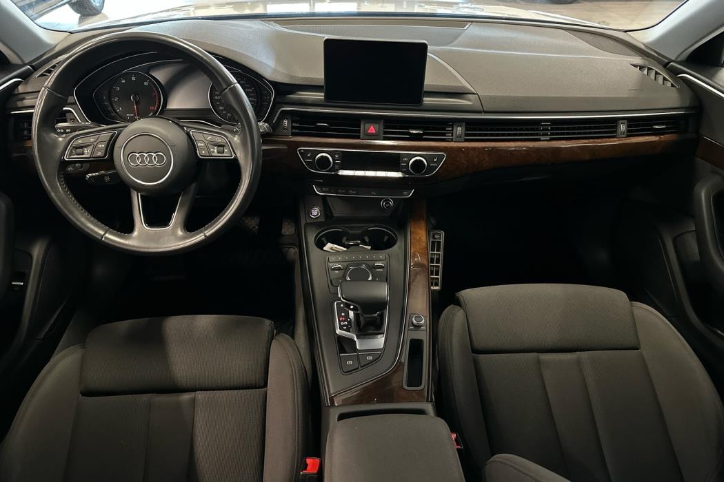 AUDI A4 2018