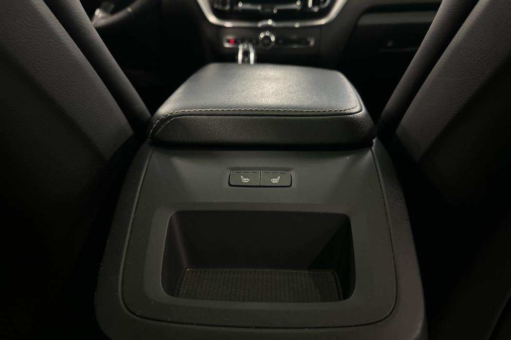 VOLVO XC60 2018