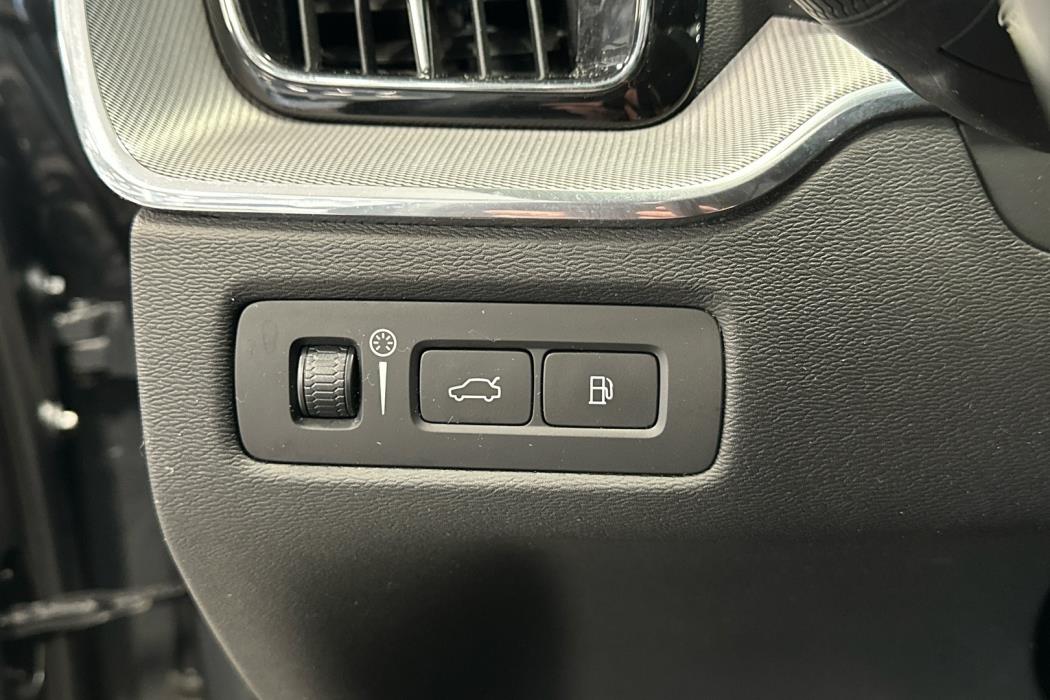 VOLVO XC60 2018