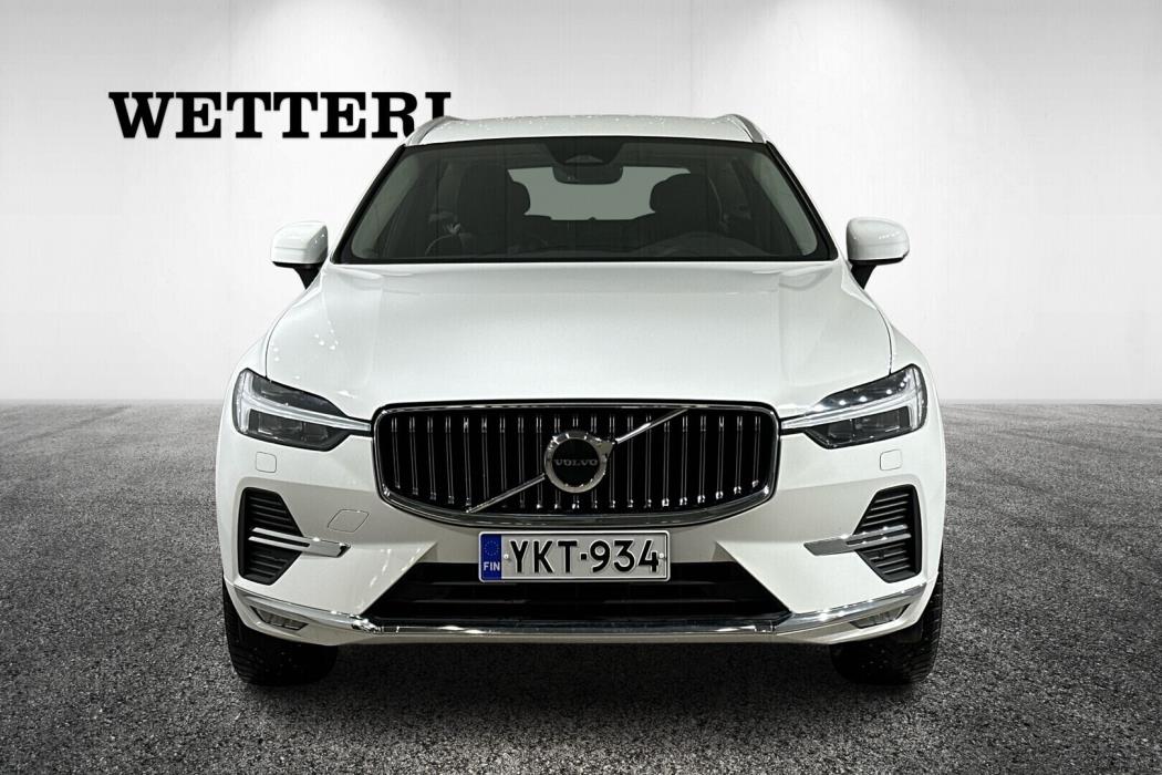 VOLVO XC60 2022