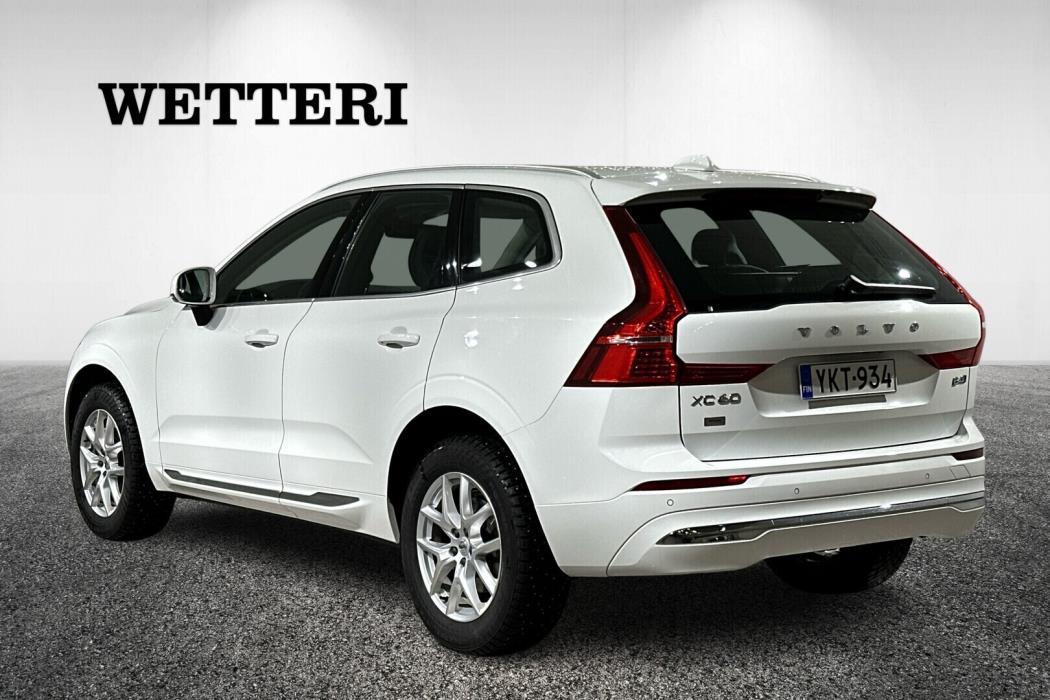 VOLVO XC60 2022