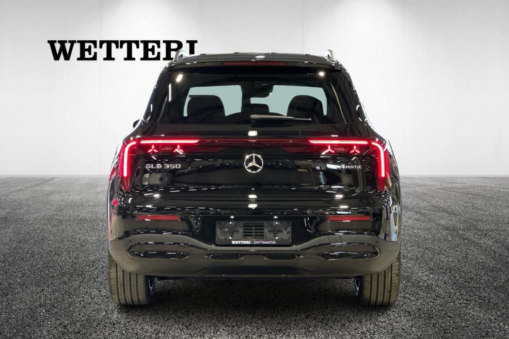 MERCEDES-BENZ GLB 2026