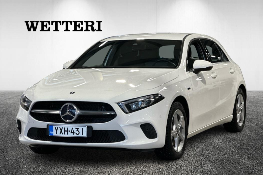 MERCEDES-BENZ A 2020