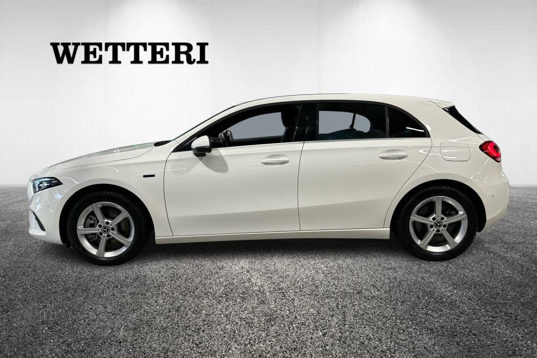 MERCEDES-BENZ A 2020