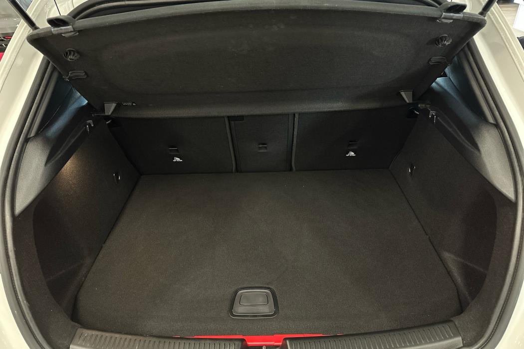 MERCEDES-BENZ A 2020