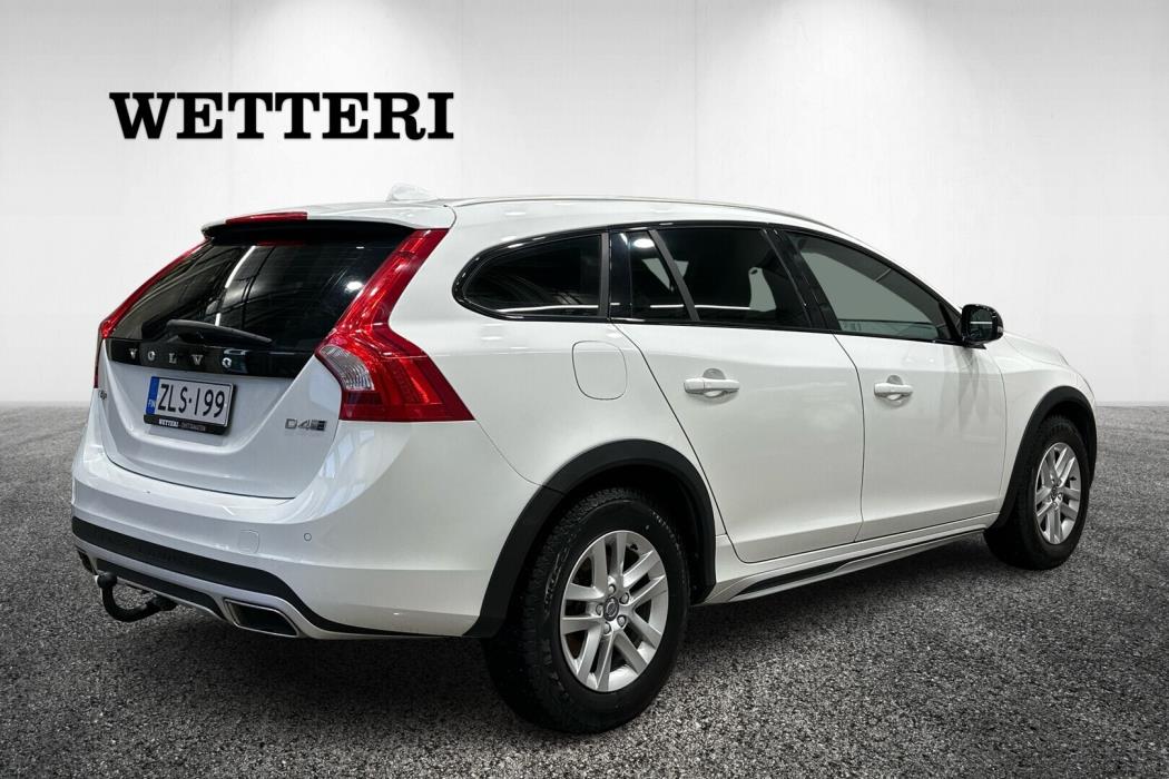 VOLVO V60 Cross Country 2017