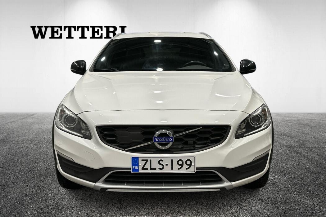 VOLVO V60 Cross Country 2017