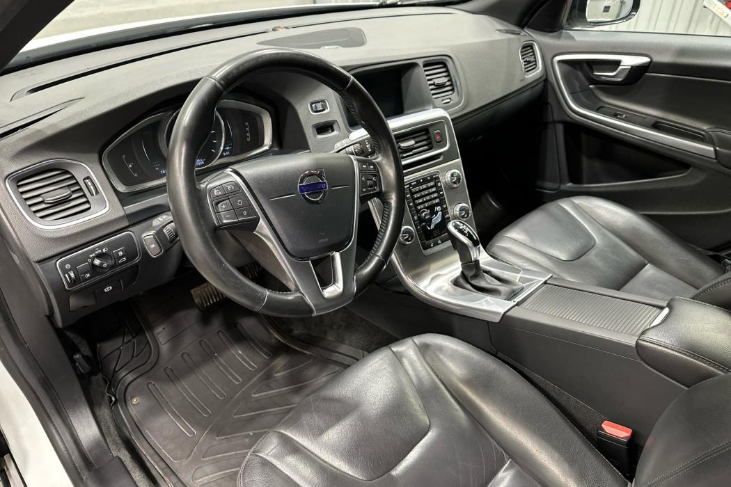 VOLVO V60 Cross Country 2017