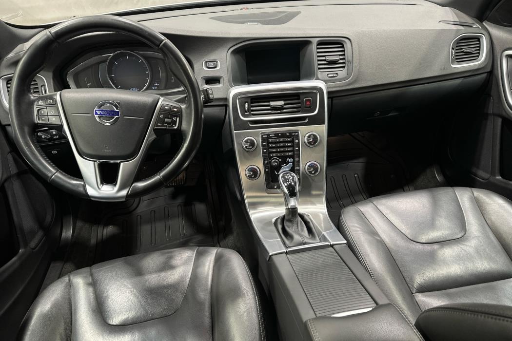 VOLVO V60 Cross Country 2017