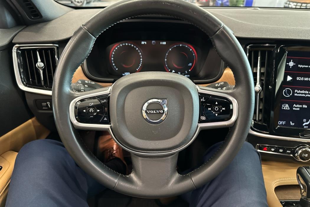 VOLVO V90 2016
