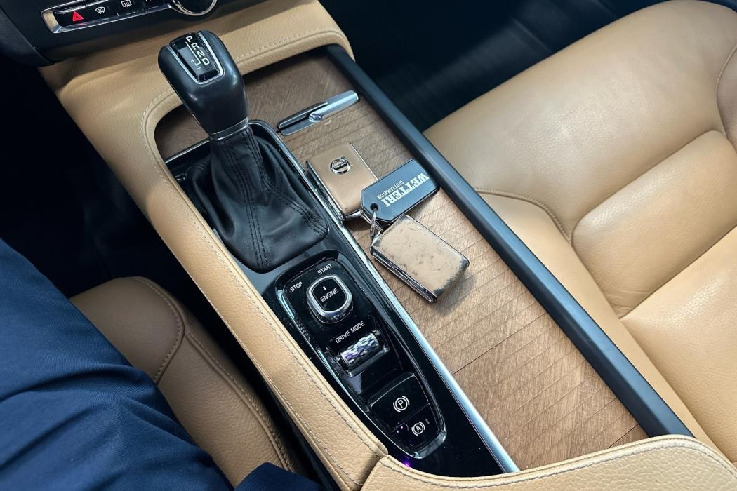 VOLVO V90 2016