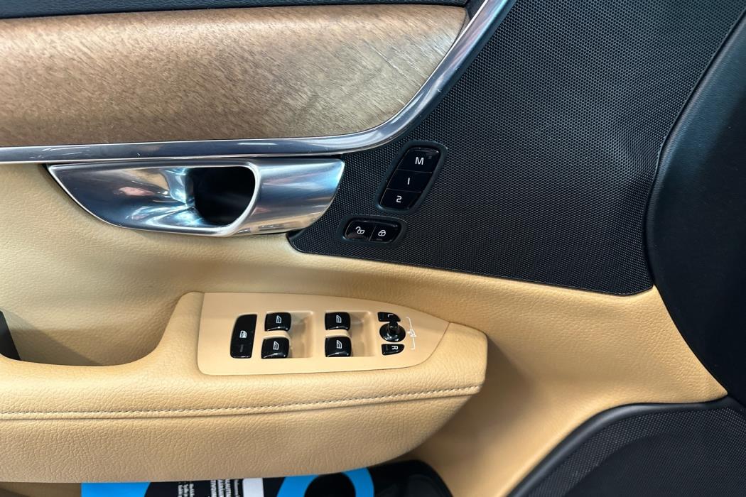 VOLVO V90 2016