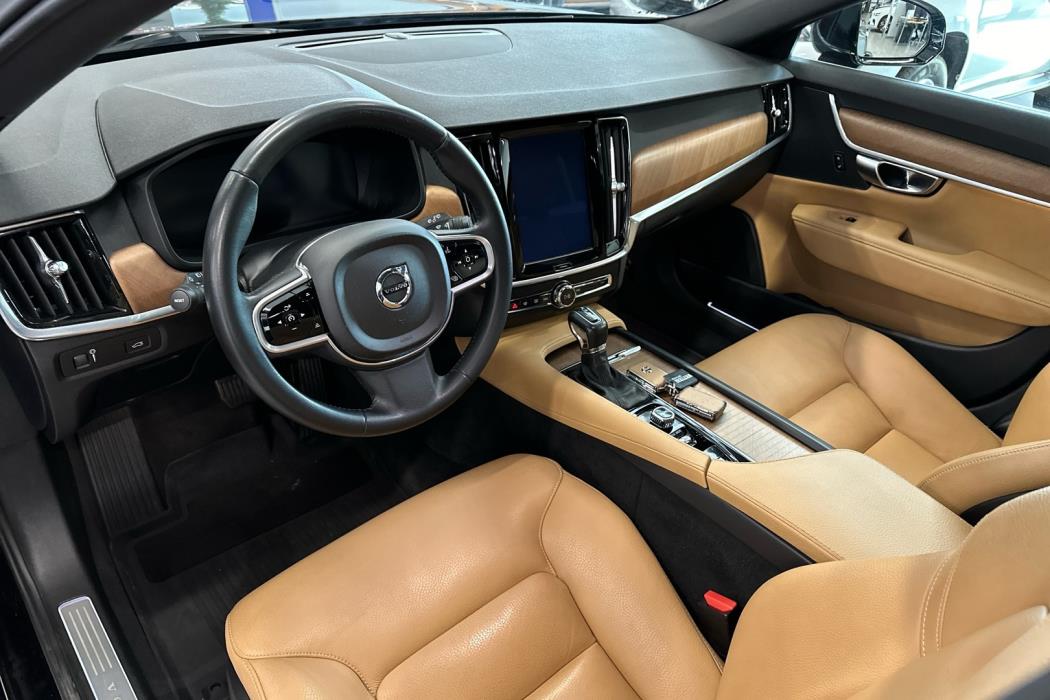 VOLVO V90 2016