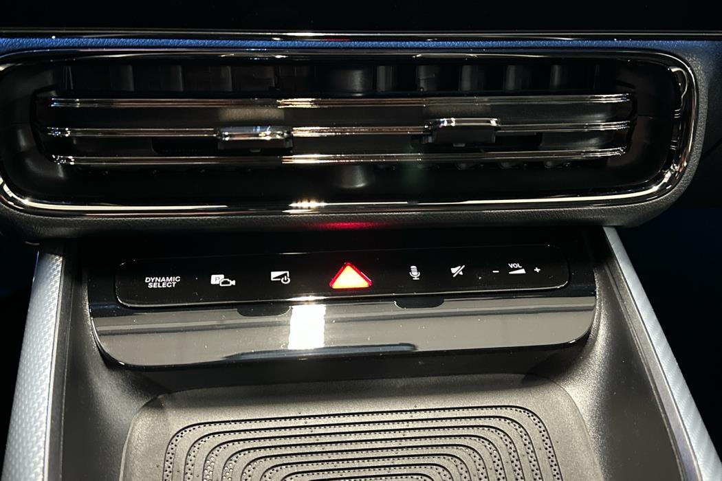 MERCEDES-BENZ CLA 2026