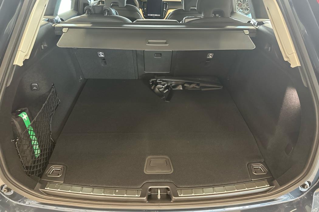 VOLVO XC60 2026